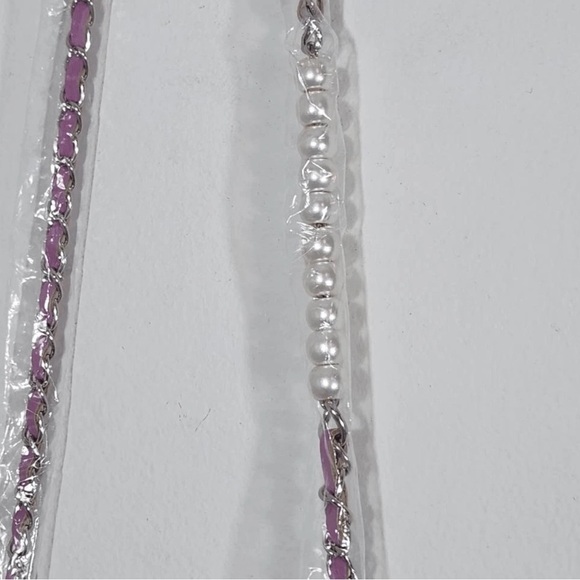 NWT Badgley Mischka Crossbody Phone Bag- Pearl Accents- Never Used​ - Picture 6 of 6